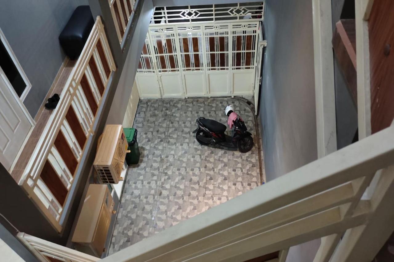OYO 91209 Arjuna Residence Syariah Sby Surabaya Luaran gambar