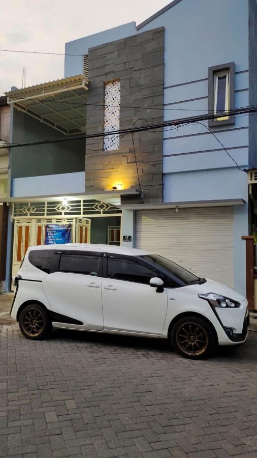 OYO 91209 Arjuna Residence Syariah Sby Surabaya Luaran gambar
